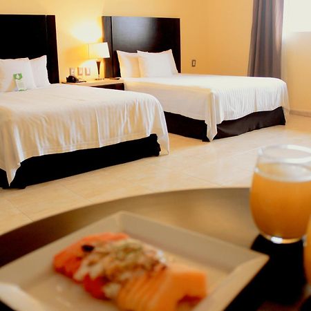 Hipico Inn Hotel Poza Rica Екстериор снимка