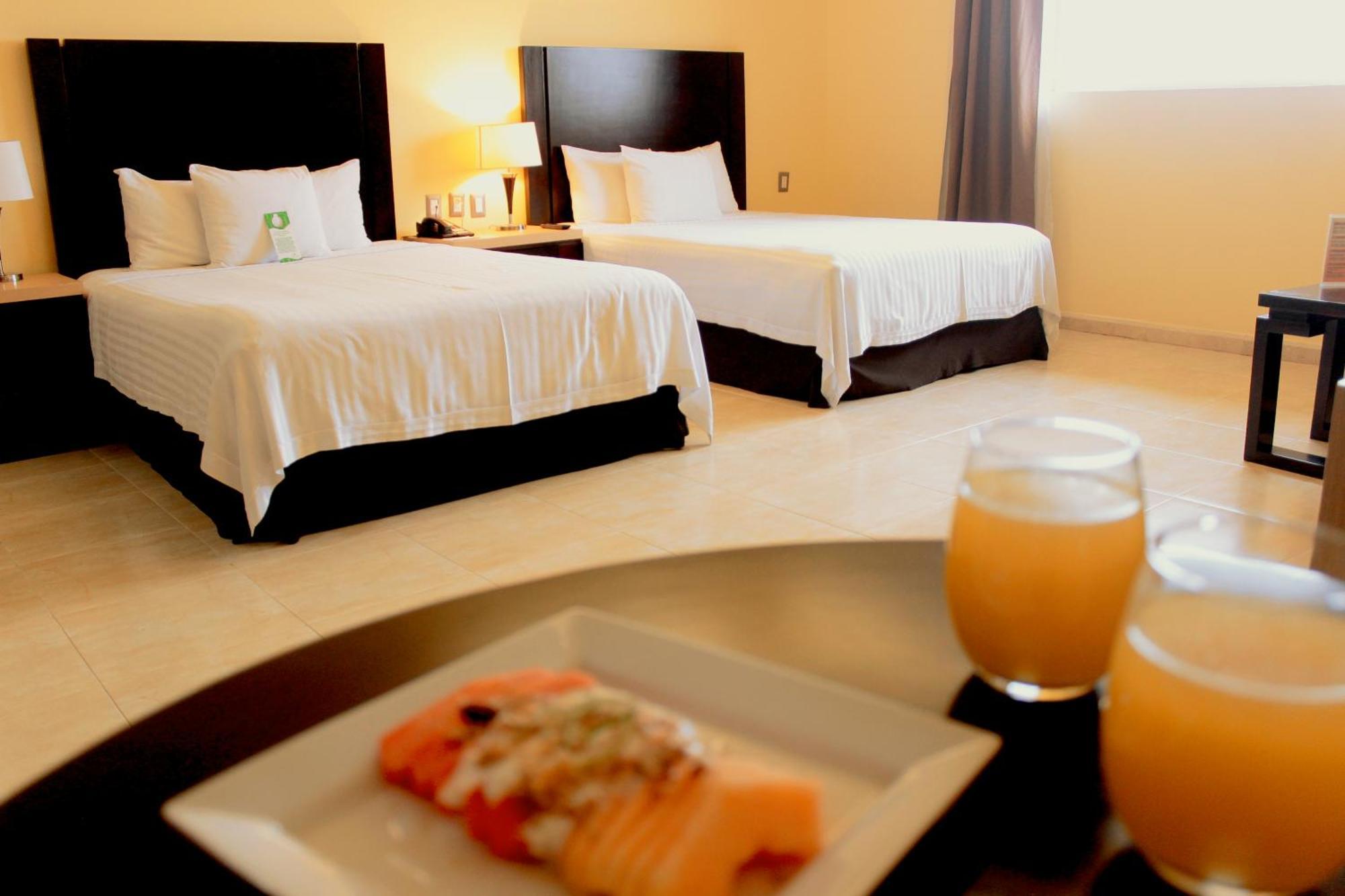 Hipico Inn Hotel Poza Rica Екстериор снимка