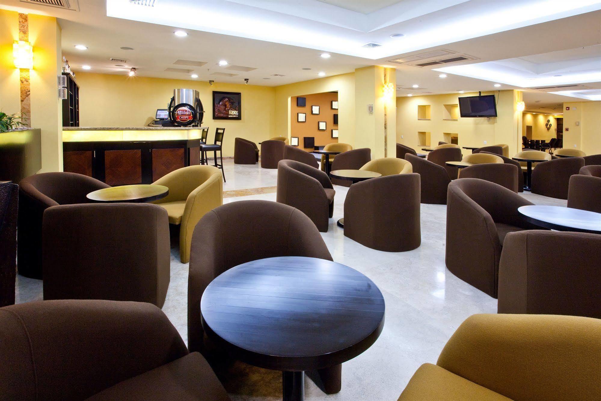 Hipico Inn Hotel Poza Rica Ресторант снимка