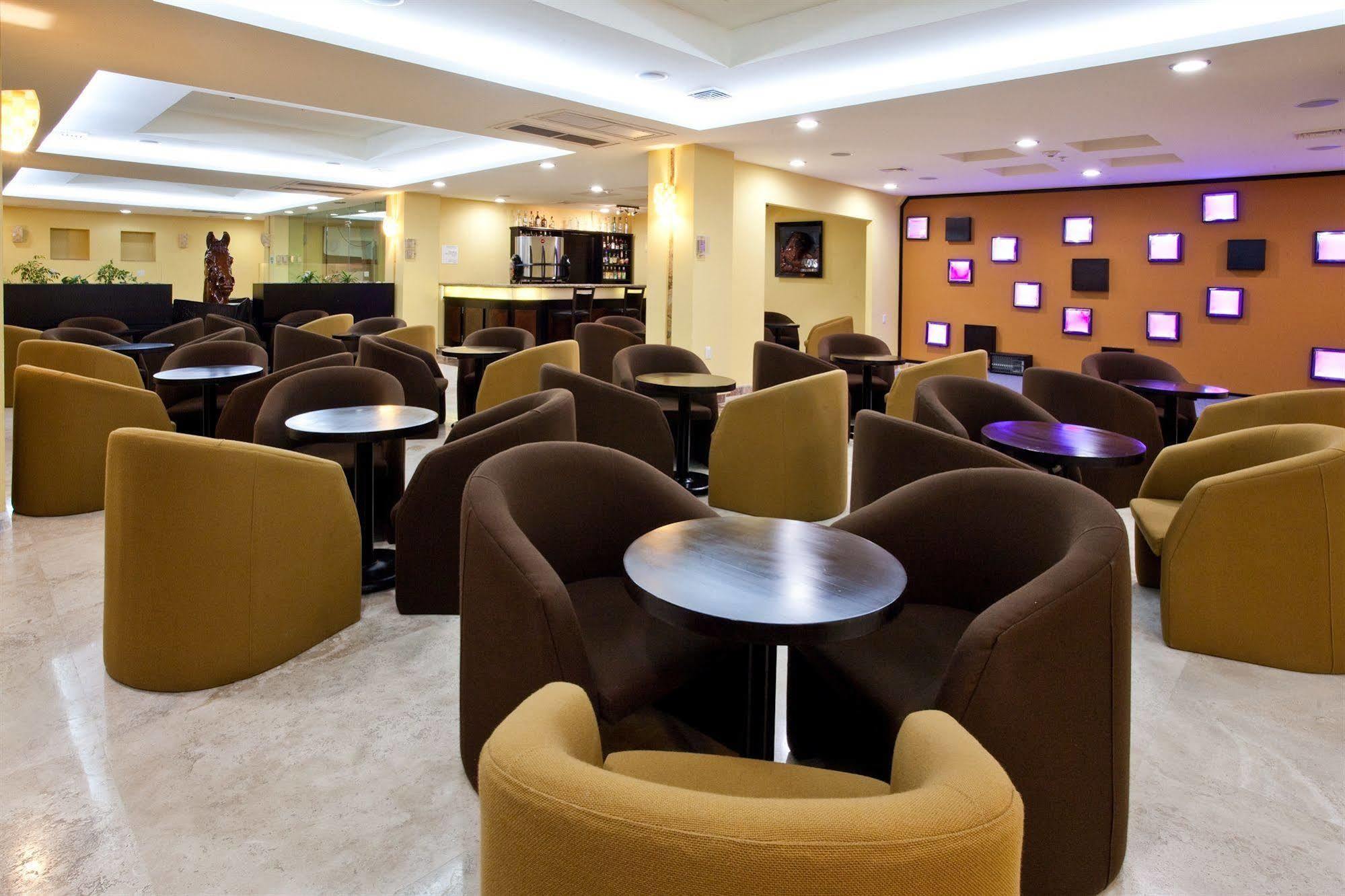 Hipico Inn Hotel Poza Rica Ресторант снимка